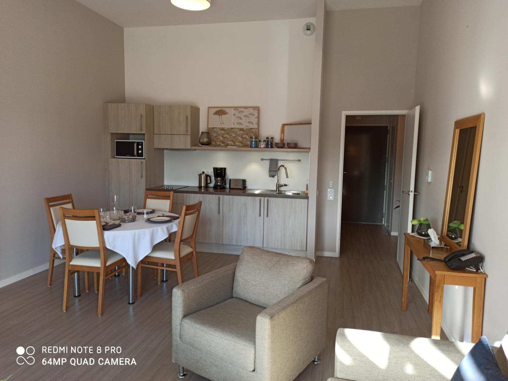 Domitys - Le Manoir Διαμέρισμα Perignat-les-Sarlieve Δωμάτιο φωτογραφία